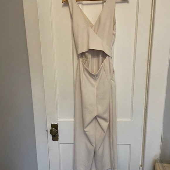Wilfred Encoulement White Jumpsuit/Romper from Aritzia, size 6 - Picture 12 of 16